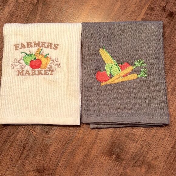 Set of 2 (18” by 16”) Custom Gray and White Farmer’s Market2 Embroidered Barmops - Picture 1 of 6